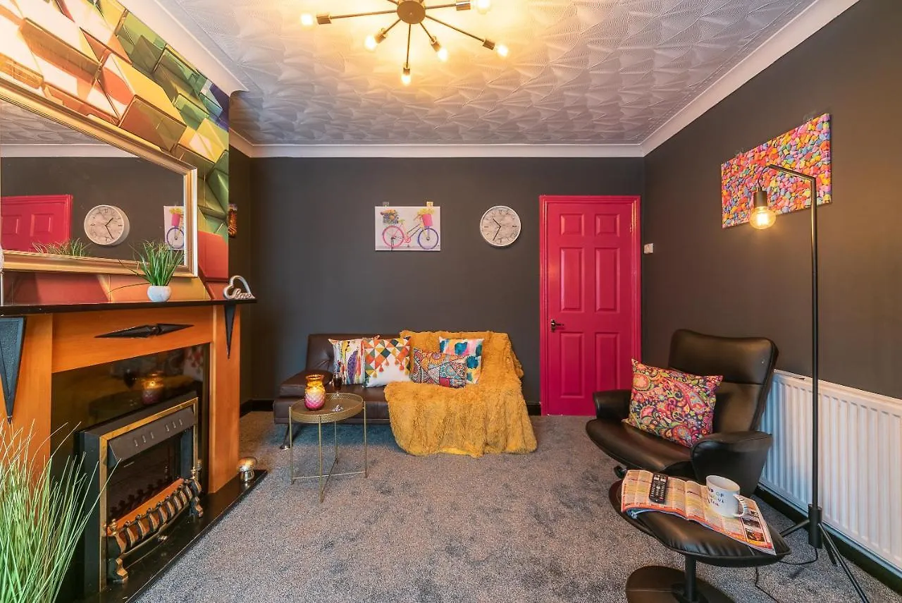 Hébergement de vacances Private Parking Home Away From Home Fresh 2 Bedroom Garden Kingston upon Hull