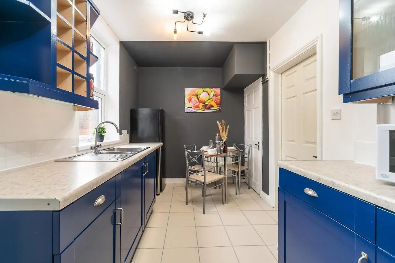 Private Parking Home Away From Home Fresh 2 Bedroom Garden Kingston upon Hull Hébergement de vacances